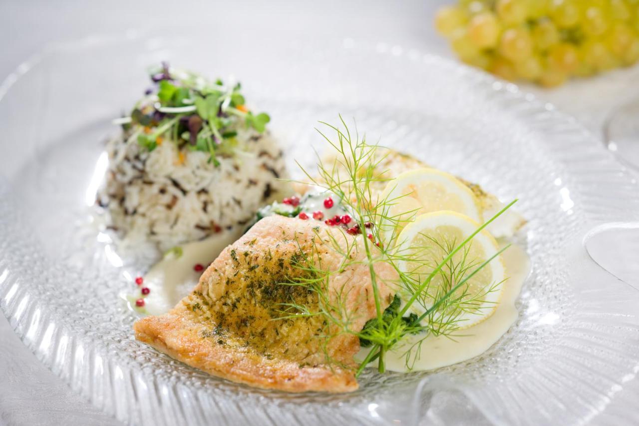 Spundloch- Das Hotel & Weinrestaurant Veitshöchheim Exteriör bild