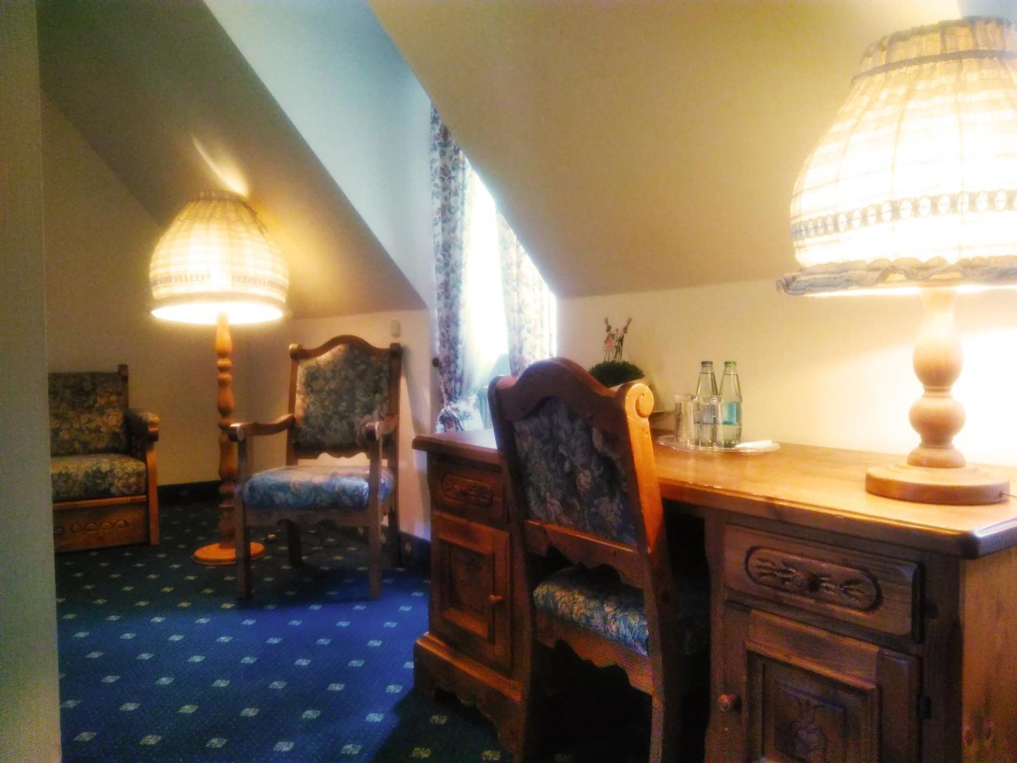Spundloch- Das Hotel & Weinrestaurant Veitshöchheim Exteriör bild
